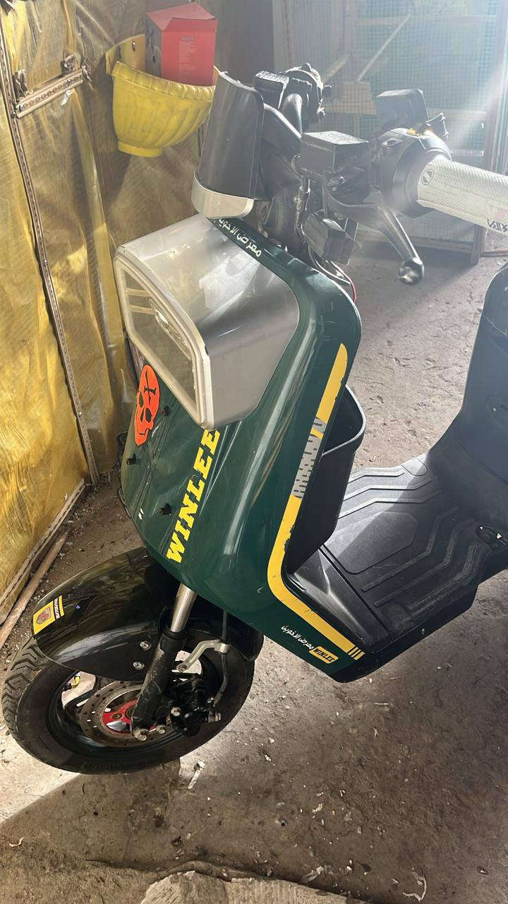 دراجه شحن 🔋⚡R7
موديل2026
بطاريات 🔋 موديل 2026
32 امبير ونلي الدبل احسن شي 
اشاير يمنه يسره دبل رماش
لايت تالي وواطي
هورن سيدان احسن شي عالي
دبلات قويه 
الدراجه كشناتها مغلفه لايلون حراري
الدراجه مابيها نقص اي شي تاخذها تترحملي 
#السعر 475 
التواصل#***********
