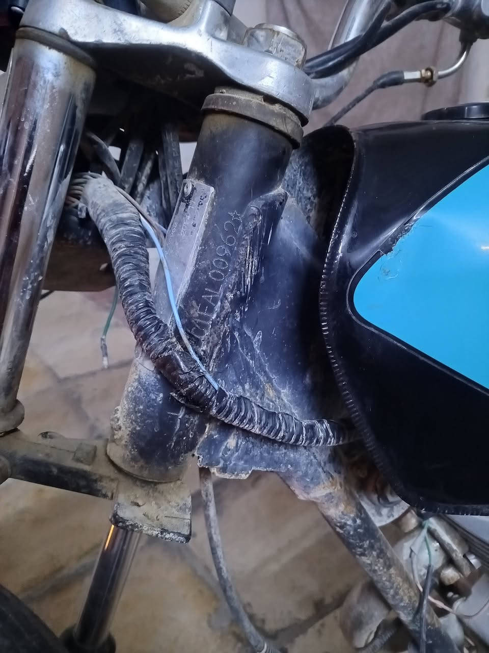 السلام عليكم شباب دراجه للبيع اوراق)***********
