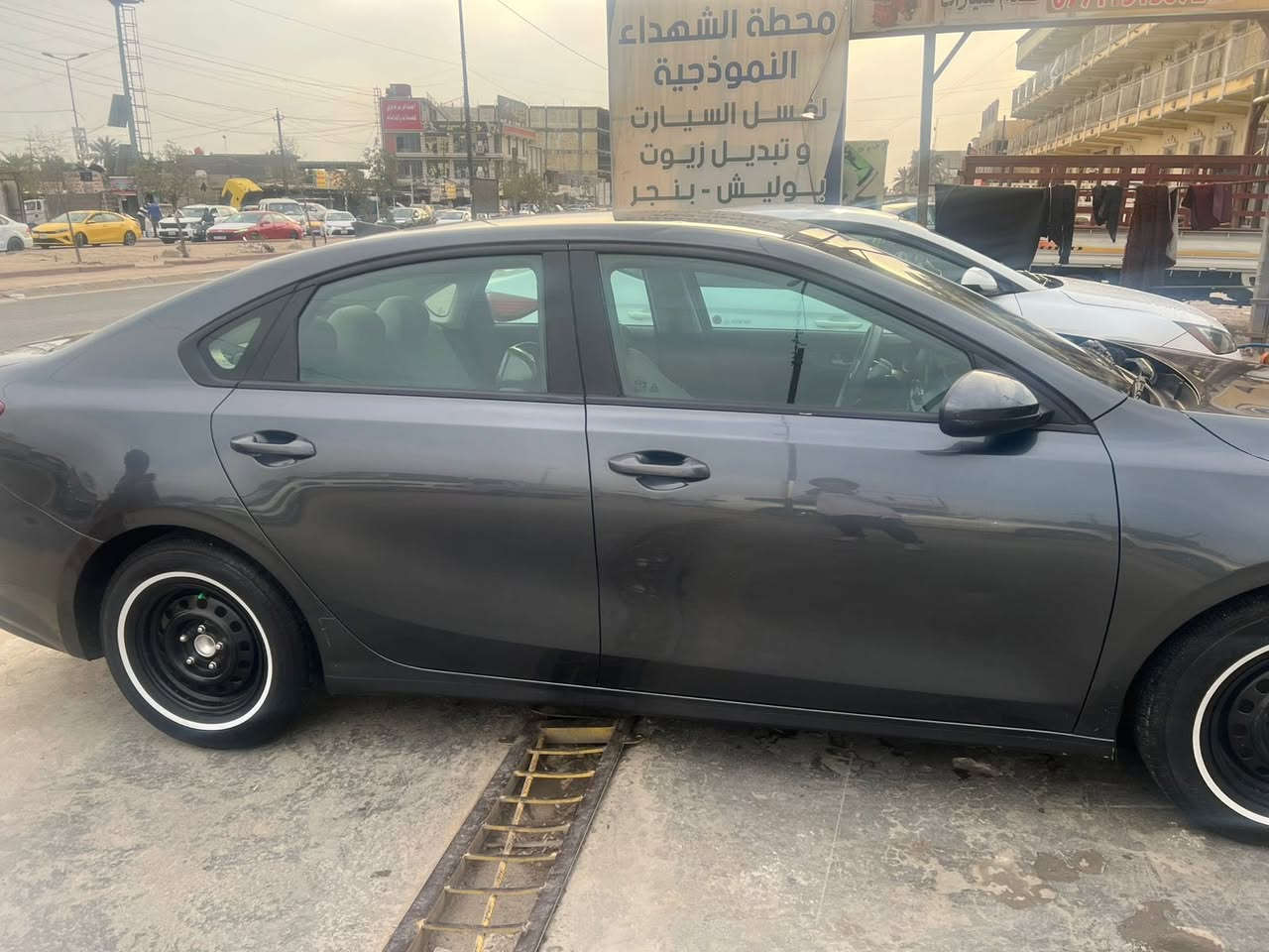 السلام عليكم
كيا فورتي موديل 2021 سياره جاهزه
ماشيه 92 سياره حادث موجهة كما في صوره اما بالعراق هلالل السايق 
فقط ليبل واحد . سياره جاهزه كير ومكينه وصدر جديد السعر 148 ورقه
بيه مجال بسيط العنون : بغداد البياع الشرطه الخامسه ما متواجد على الفيس فقط رقم ***********
 ***********
