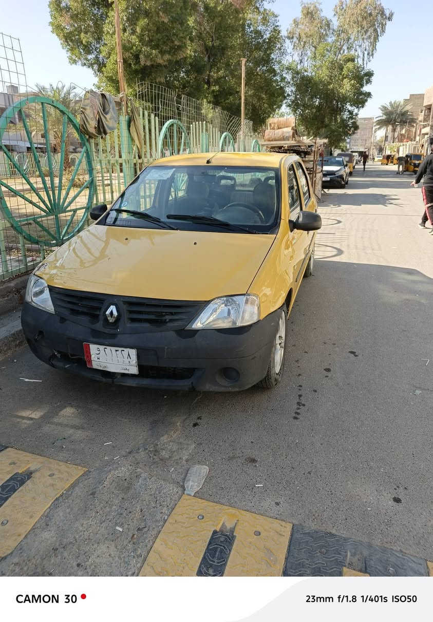 رينو لوكان للبيع سياره جاهزه موديل 2014 جديده مابي اي نقص سعر 45 بي مجال عنوان مدينه الصدر رقم ***********
