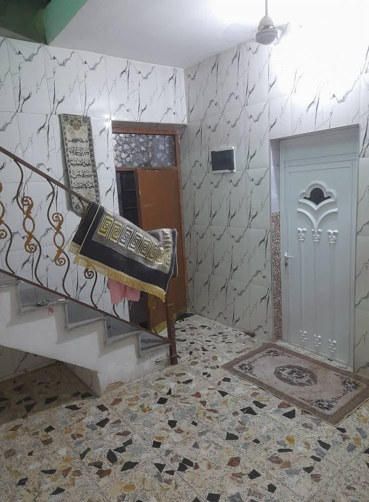 بيت للبيع  اومراوس ٨٠متر   في شعلة شارع ٦٠الدوانم شارع بيت موزان 100م  طابق واحد  بناء جديد كامل كهرباء ومي ومجاريي
وشارع مقرنص مالته وكامل خدمات التفاصيل تصل واتساب اكو(*********** )
