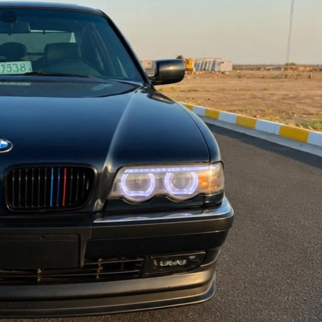 السلام عليكم
خفاش او كاسحه للبيع
مديل 95 محدث 2000
حجم 740 
لون ازرق
مكينه 44 
كير تمساح
رقم بغداد
شرط التحويل
شادلها درگة اف 10
شاشه+ داشكام
شادلها لايت فيتنامي اصلي شكل مميز
التبريد شغال فقط غاز
دواخل نضيفة
السياره بيها هواي تفاصل
بيها نواقص كلش بسيطه 
السعر 80
مكاني بغداد تجي تشوفها وتقتنع وتدلل
رقمي ***********
