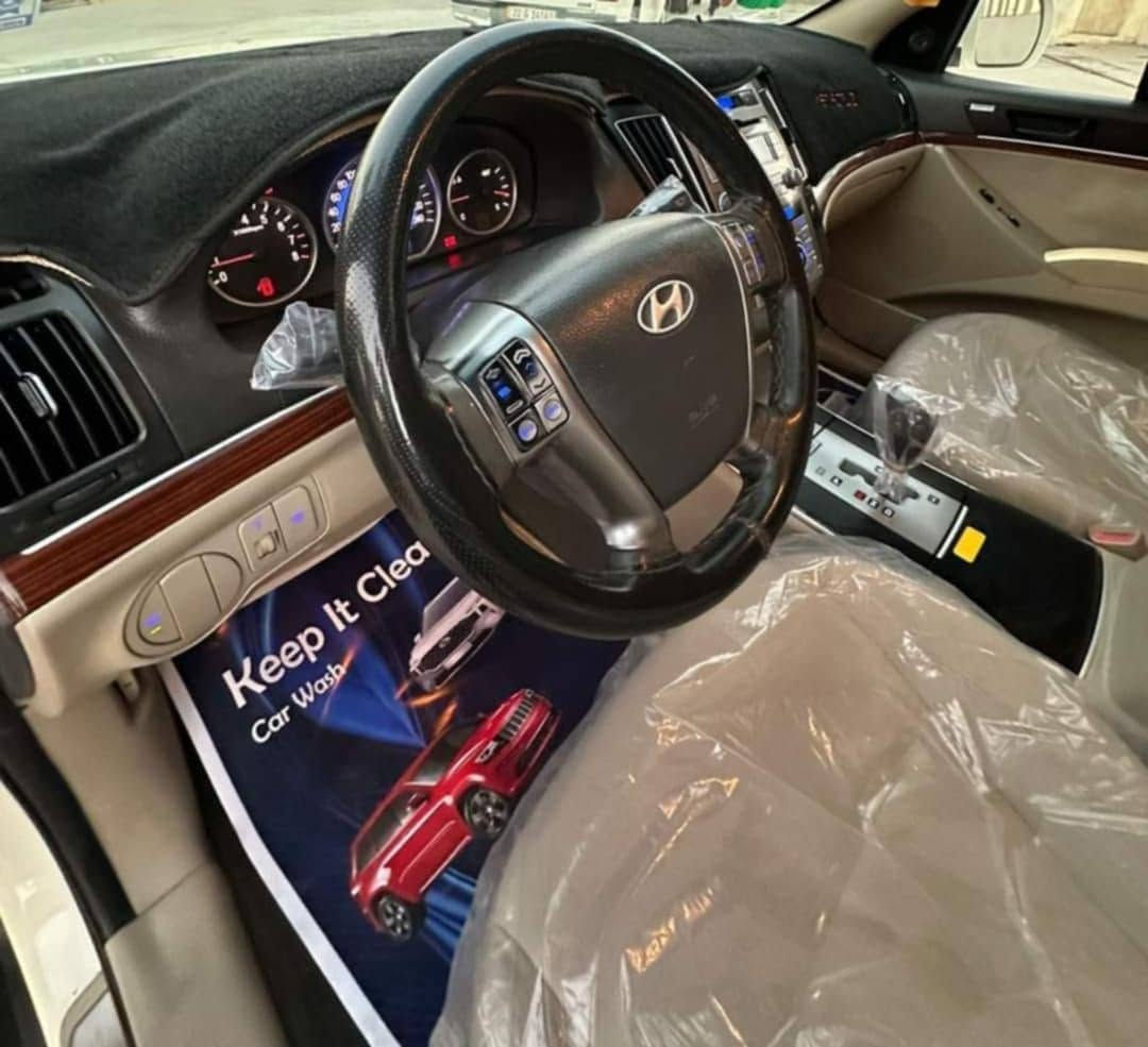 موديل ٢٠١٠
ماشية ٣٠٠،٠٠٠
٦ سلندر
محرك ٣٨٠٠
ضررها بارد بالجاملق وبالباب الثاني خلف العبري وباب الصندوق كله بارد


**إذا كنت صاحب هذا الإعلان وتريد حذفه لأي سبب، رجاءا أرسل رسالة إلى الدعم الفني**