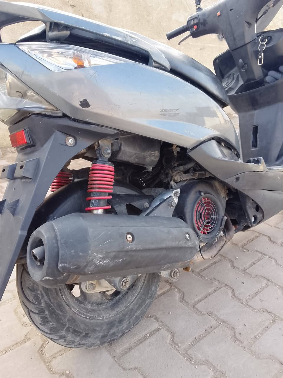 سلام وعليكم دراجه ماكس ثعلب دراجه مكفوله من كلشي اي نقص مابيه مكان بغداد المنصور سعره 700 وبيه مجال ***********
