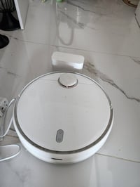 مكنسة روبوت • منزلية