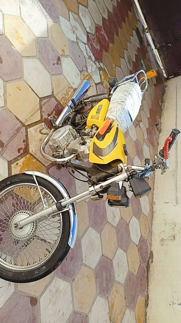 سلام عليكم  دراجة ربعة كير
كلك
2022
دراجة جديدة 
مكفولة من سرقة 
مكاني خان نص 
سعر 350
وبيهة مجال 
***********
