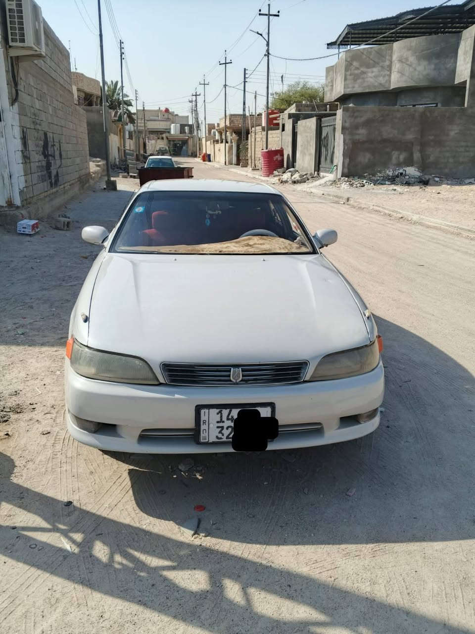 السلام عليكم
سيارة مارك للبيع موديل 2000 مكفوله كصه ونقل وضربه قويه مكفوله مكينه وكير كهربائيات شغاله كله حداده وتاير تبريد نقص كبريسر مكينه ونجي  السعر65
العنوان :البصره/سفوان
رقم الهاتف:***********
