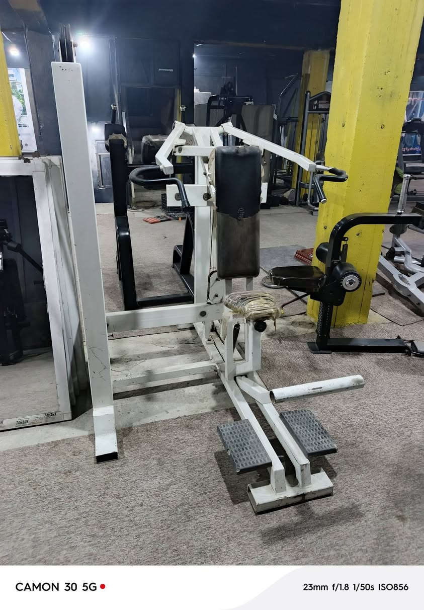 جهاز ضغط قبضتين امامي وخلفي
شغال 
السعر ٢٥٠ سعر مناسب جدا 
للاستفسار مراسله الصفحة او الاتصال على الرقم ***********
