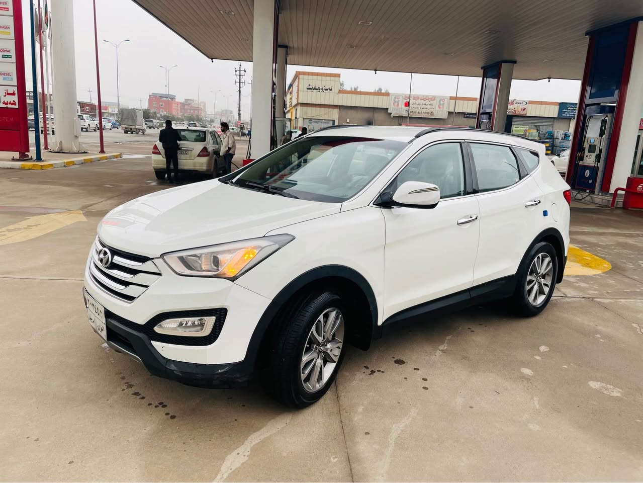 سنتافي
مودیل 2013
سيارة بدون صبغ بيها 3  مكان تحديل بارد
مكينة ما  مفتوح هزا و فحص جديد 
سعر 145$ بيها مجال
رقم - *********** أربيل, العراق
