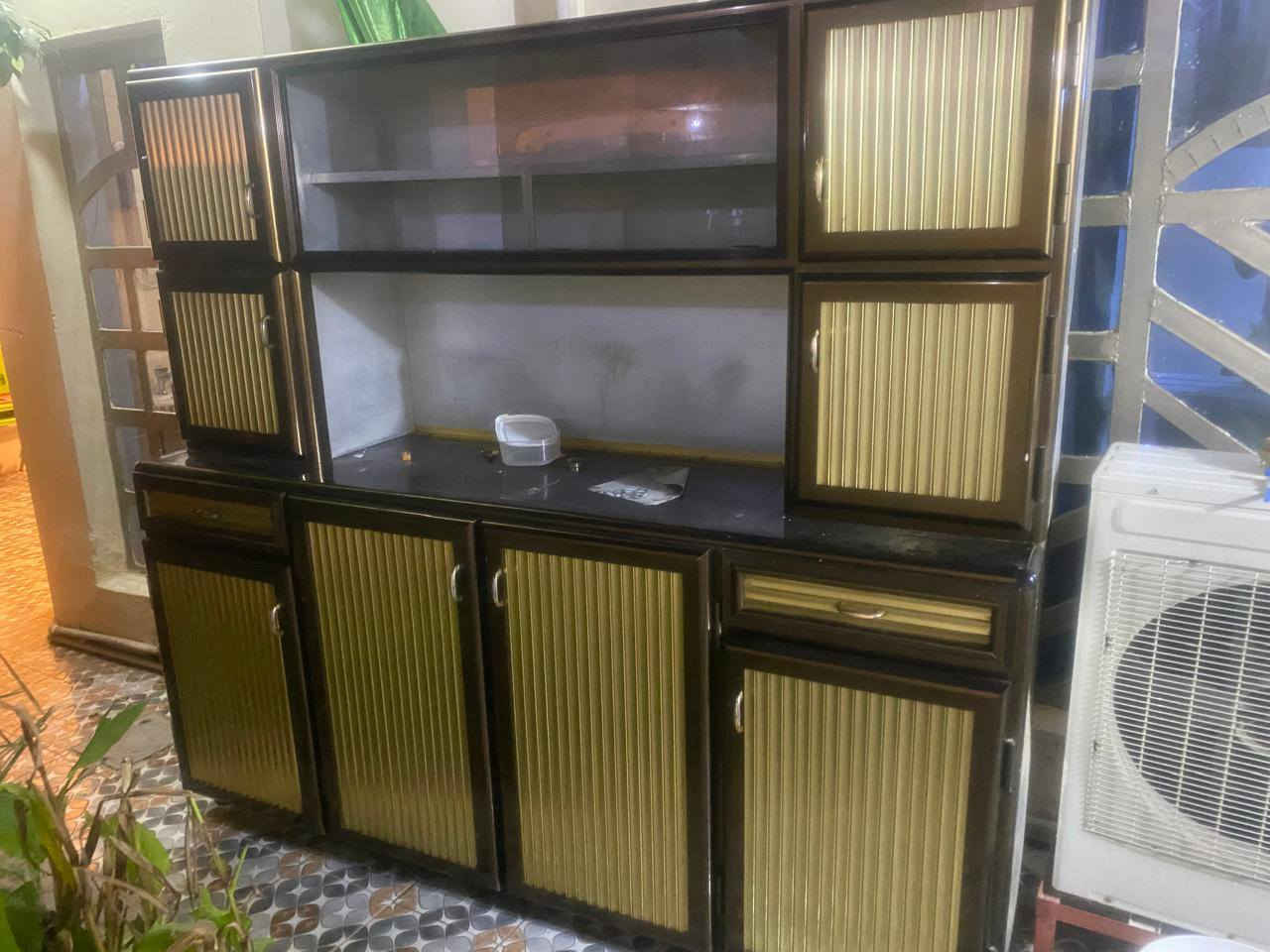 كاونتر وسنك المنيوم نضيفات للبيع ب350 وبيهه مجال واسط عزيزية ***********
