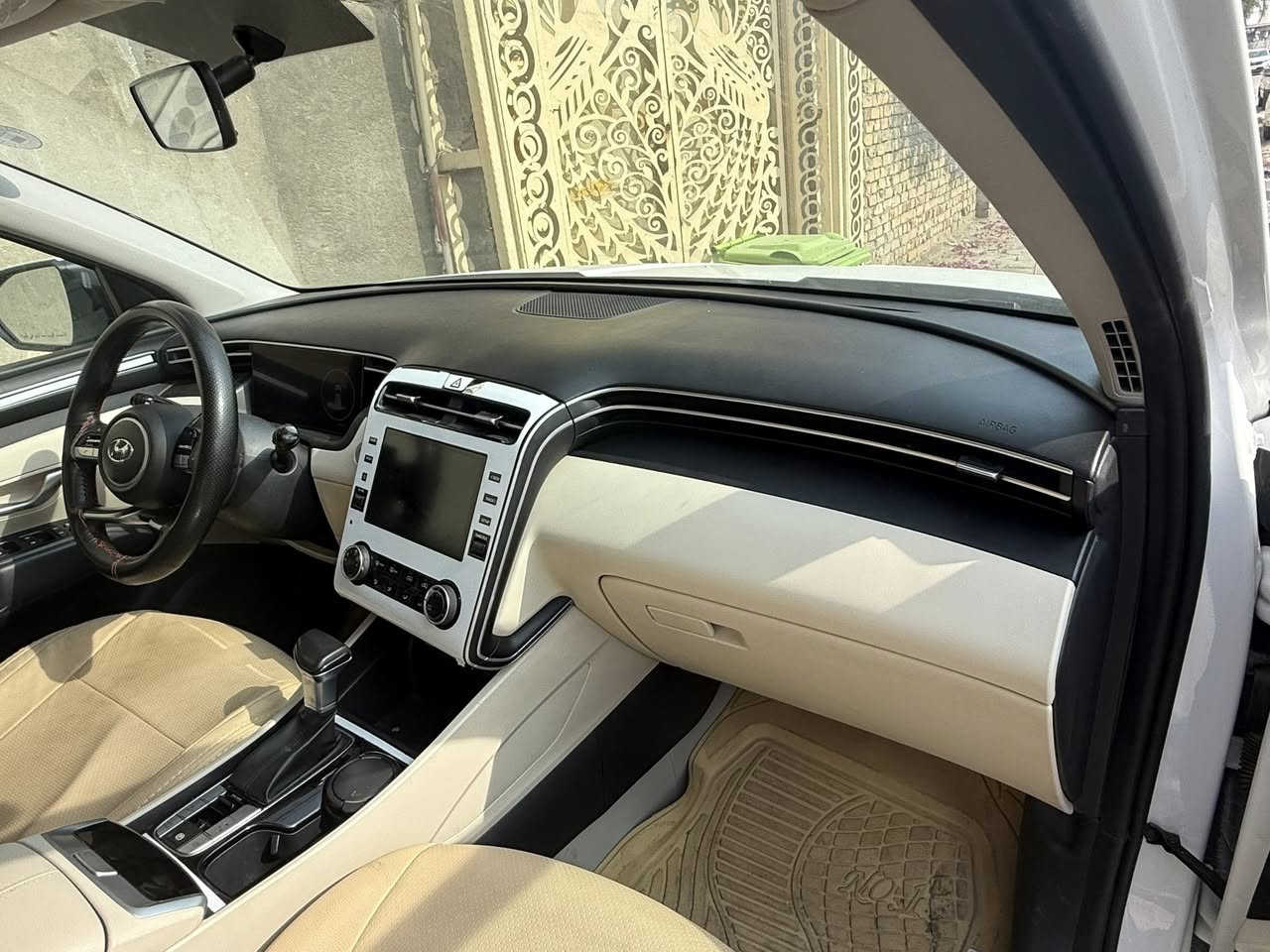 السلام عليكم  
توسان 2024 خليجي رقم اربيل الدولي وكاله تحويل حاظر 
ماشيه 43 كيلو
مكانها ميسان 
السعر 220 وبيها مجال 
اتصال ***********
