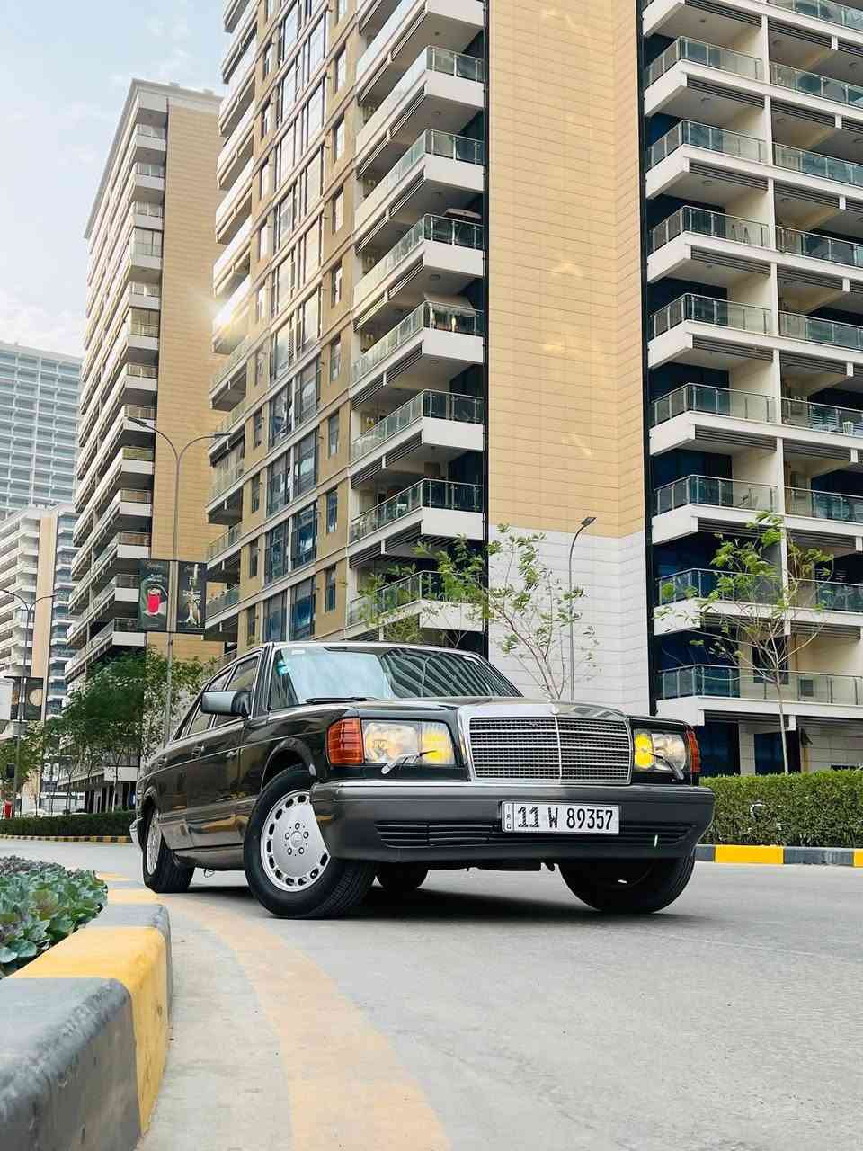 السلام عليكم
مارسدس جامبو 

حجم 300SE

موديل 1988

كير ومكينه بلادي كفاله 

صدر جديد 

تخم تاير جديد 

تخم ويل جديد 

صبغ عام جماليه 

بدون ضربه 

قواعد دبل بلادي 

قواعد شاصي بلادي 

رقم بغداد شرط التحويل 

هوك بلادي 

كشنات كهرباء

جام كهرباء

سلايت طكتين 

اريل كهرباء

غرفه جلد 

سيدي جنجر 

نقص راديتر تبريد ينزل من سعرها 

مكانها بغداد الدوره 

***********

السعر 80وبيها مجال او مراوس بمارسدس
