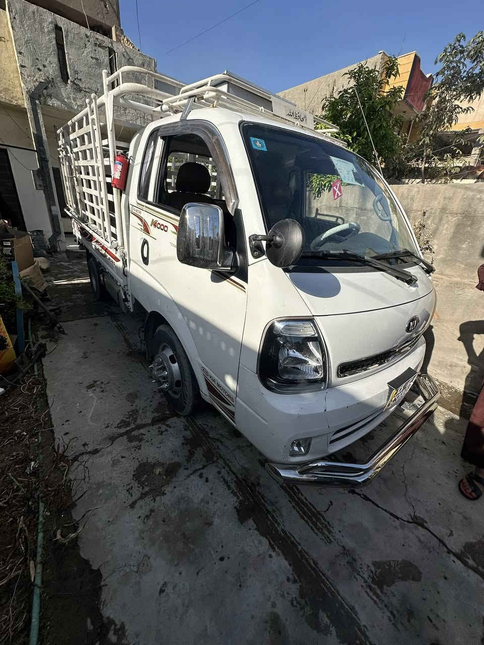 سلام عليكم للبيع كيا حمل فحل موديل 2020 شكل الجديد ماشية 113 رقم بغداد جديد تحويل مباشر سونار مع منشور 
السعر 152 وبيها مجال 
لل اتصال *********** 
الموقع بغداد الزعفرانية
