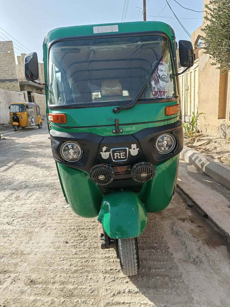 سلام عليكم تكتك لبيع مديل 21شهر 8تكتك مجفته مره واحد بوش وبستم رقم واسط مدور ثاني يوم مكان كوت زين القوس شراي راح خلي رقمي ***********
