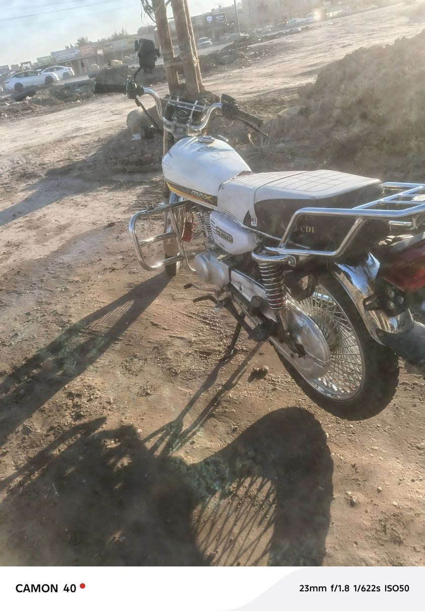 ايراني اربع قير موديل 23 فراغه كامله عنوان بغداد السعر 500٠ ***********
