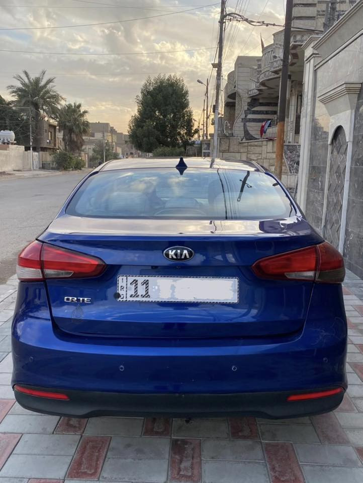 السبام عليكم
كيا فورتي ٢٠١٧ وارد امريكي 
رقم بغداد بأسمي تحويل ثاني 
حادثها بسيط قبق جنطه وجاملغ خلفي 
بدون ايرباك صور الحادث مرفقه بالمنشور 
رادارات بالمرايه ثلاث انضمه قياده ايكو تحديد مسار 
فول تحكم ستيرن كشنات تبريد 
شاشه وكامره بلادي اصلي محرك ٢٠٠٠ دوش مكفول من التبخير والتنقيص ماشيه ٦٩ميل حقيقي كير مكينه حداديه تخم تاير تبريد خير من الله سياره جديده جداً 
السعر ١١٥ وبي مجال بسيط 
المكان بغداد 
رقم الهاتف ***********
((غير متواجد ع فيس))
