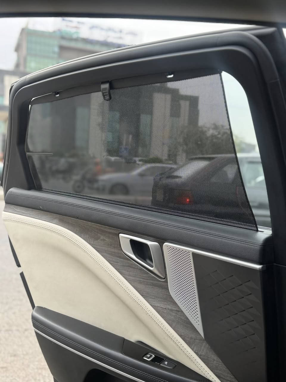 سلام عليكم 
كيا k8 2022
محرك 2500 . 4 سلندر 
وارد كوري 
فوول مواصفات ما عدا الفتحة
قطعتين تبريد 
كشن السائق - تدفئة - تبريد 
المقود - تدفئة
رادار + تحديد مسار 
مري شفط 
لايت زنون بلادي 
الضرر شبر بل جاملغ بارد بل عراق لضربه فقط لا غير 
(((رقم بغداد )))
ماشيه 105 الف كيلو متر 
السعر  ….(175)…..
للاستفسار / ***********
