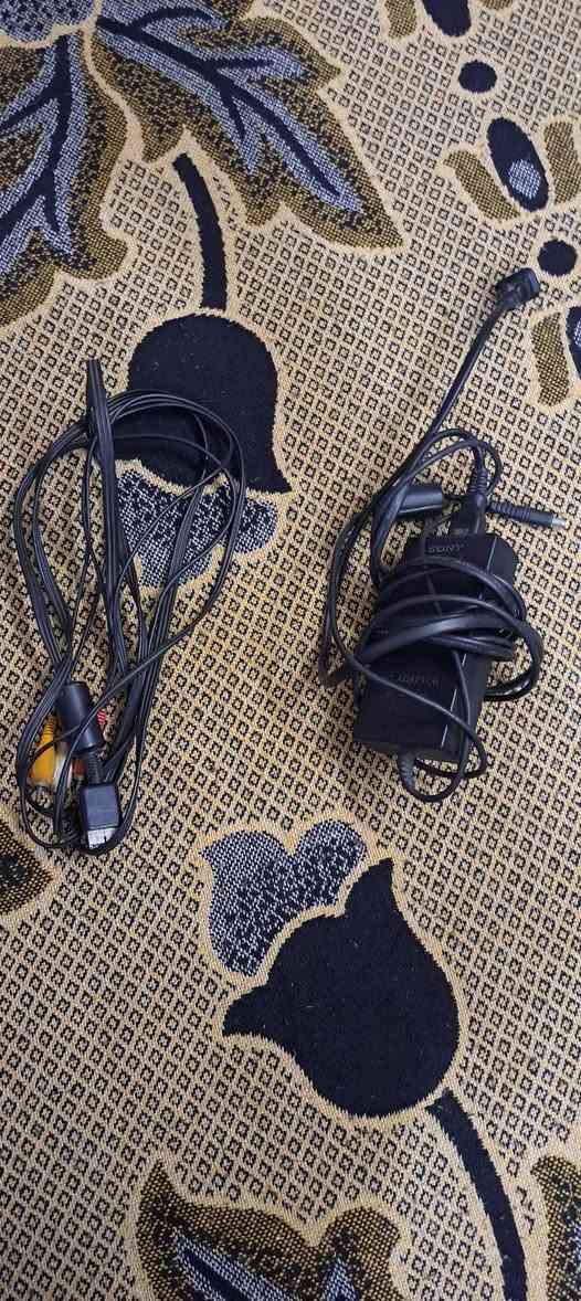 بلي 2 نظيف جدا
اختيار اللون اسود او فضي
مع يدة التحكم الاصلية صاير بي قطع و مصلح  يشتغل نفس ما جان 
و يدة تحكم تجارية
مع فلاش ميموري بي 45 لعبة كلهن معروفات و مشهورات
و كارت ميموري للتشغيل 
و التوصيلات مالتة المحولة و اسلاك الصورة
السعر 60 الف و بي مجال للطيبين 
للتواصل:***********
و اكو توصيل في بغداد و كافة المحافظات
