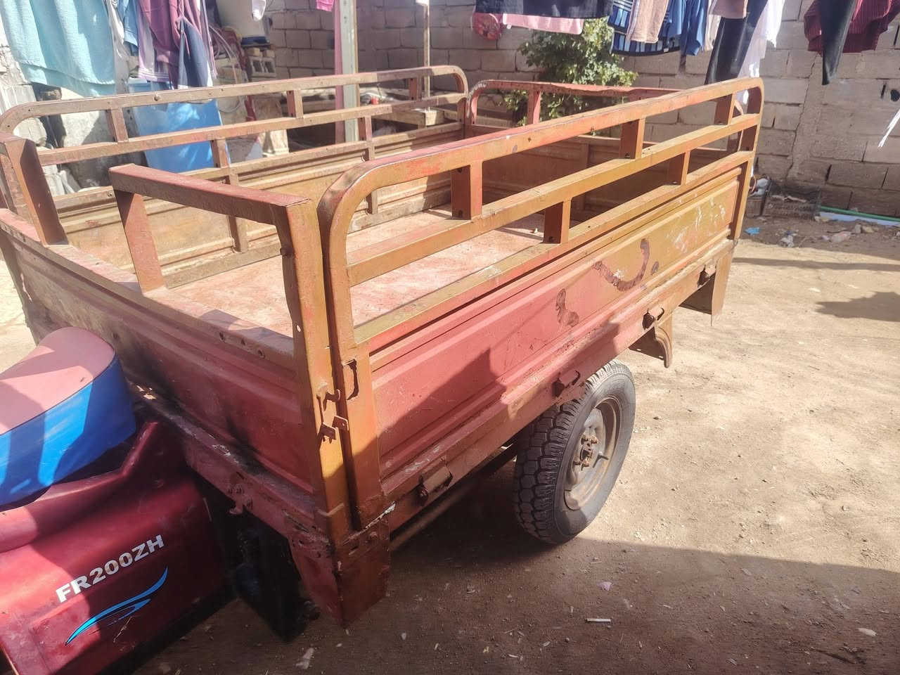 سلام عليكم ستوته ليفان ادوات مكفوله سرقه وعشائرين الستوته كدام عينك السهر 600 وبيها مجال حك الجيه مكاني البصره كرمت علي المعسكر القديم رقم ***********
