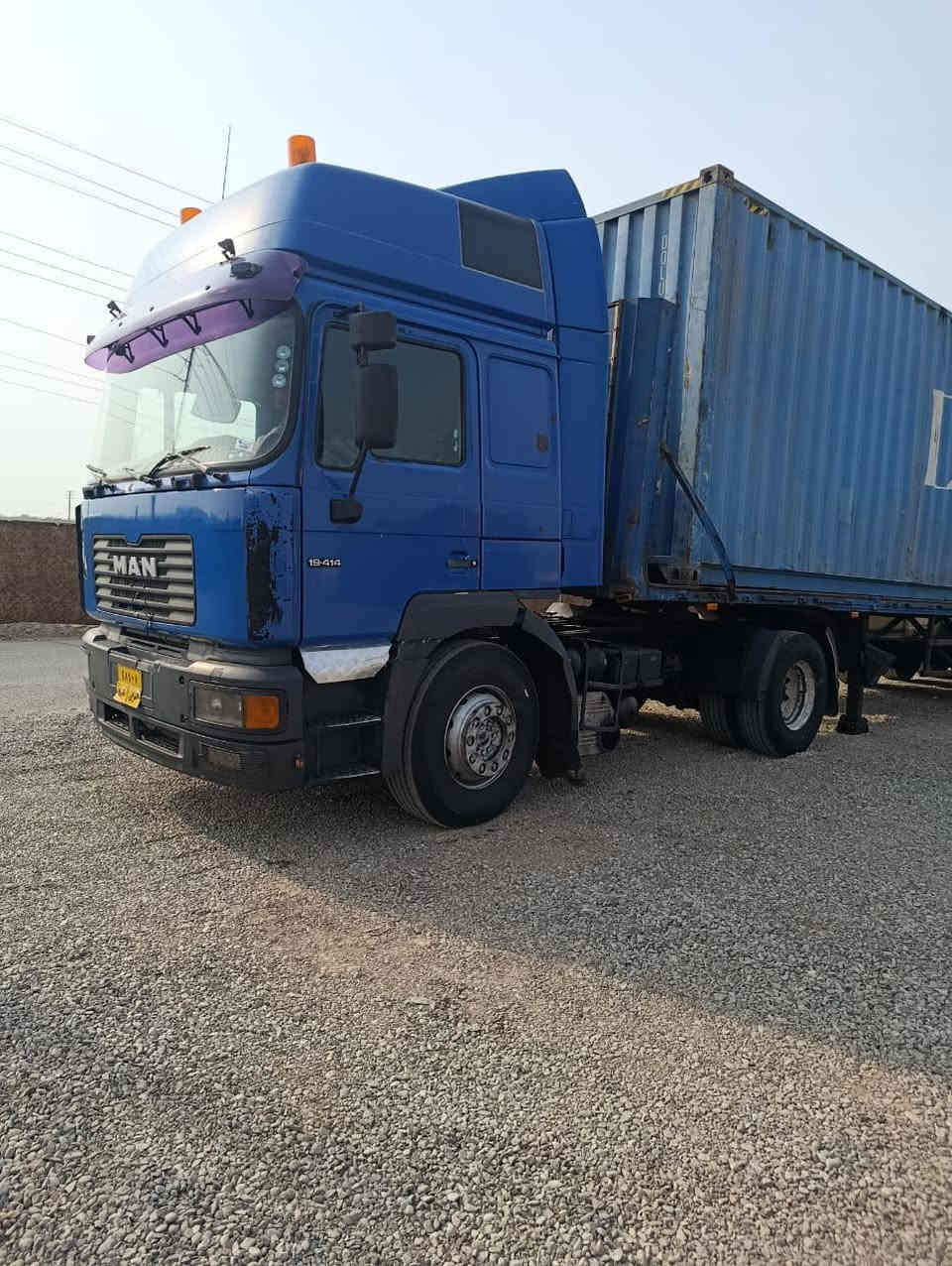 السلام عليكم مان للبيع موديل 2000   ‏‪السياره كفاله محرك و كير و وشاصي اني مكلف بل نشر التصال على هاذ الرقم ‏‪***********‬‏ عمران يوسف الكناني
