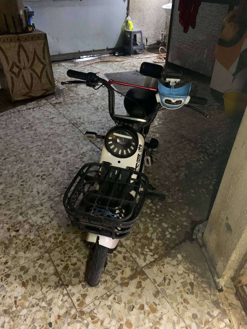 دراجة حجم 14شركة حيدر لنيار بطاريات فول نضيفة مثل ما موضح بالصور  ب 200وبيهة مجال مكان بغداد الشعب 
***********
