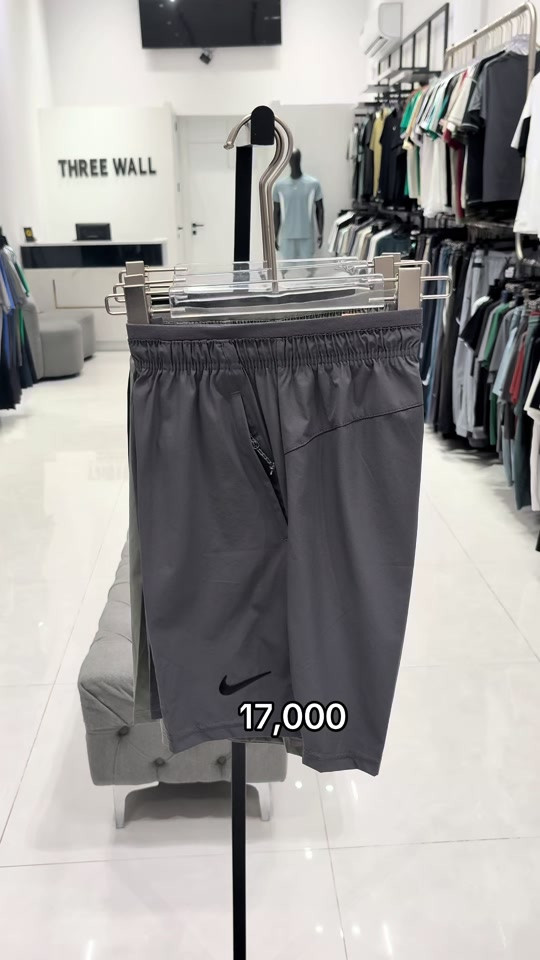 زبائن 3W✔️ شورت  اوربي كوالتي عالي السعر 17,000 قياسات (m-L-XL-XXL-3XL) ـــــــــــــــــــــــــــــ العنوان بغداد القادسيه  مدخل ساحة قحطان ثاني استداره ع يسار ***********
