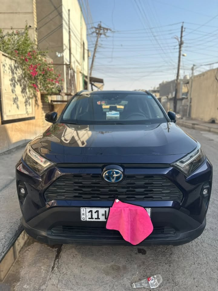 للبيع هايبرد Toyota rav4 2022 hybrid
مواصفات xle premium زيرو فول ((رقمي *********** مكاني البلديات ))) سيارة ماشية  16 الف ميل بطاريه ليثيوم 

ولا رسالة بالدشبول 

لا لغد ولا شاصي بيها صبغ شبر بحاملغ الأيمن والأيسر وطخه بسيطه بصندوق باقيه ع وضعها  …. رقم بغداد الدولي  

ملاحظة السياره عليها طبقة حماية ppfجاي وياها من أمريكا 

المواصفات :- 

بصمه تشغيل / سلايد روف //جنطه كهرباء / كشنات جلد

كشن خزن كهرباء  / لايت  زنون/اشاير بالمري /شاشه كبيرة تدعم كار بلي // كامرا تحكم ستيرن كامل /3انظمه قياده ( سبورت ، عادي ، ايكو ) /رادار امامي // رادار جانبي //هند بريك بصمه// واوتو هولد  //( توقف ذاتي ) /انطفاء ذاتي في الازدحام والتوقف  /نظام نقطه عمياء تحذير عند الاقترابBsm 

 // تبريد منفصل قطعتين  // شحن وايرليس // تايرات مشيلن اصلي // نظام حفاظ على المسار LTA //حساسات ضغط هواء // ويل كب كروم //ستيرن و مقاعد تدفئة// دفع رباعي / ي ف مود
