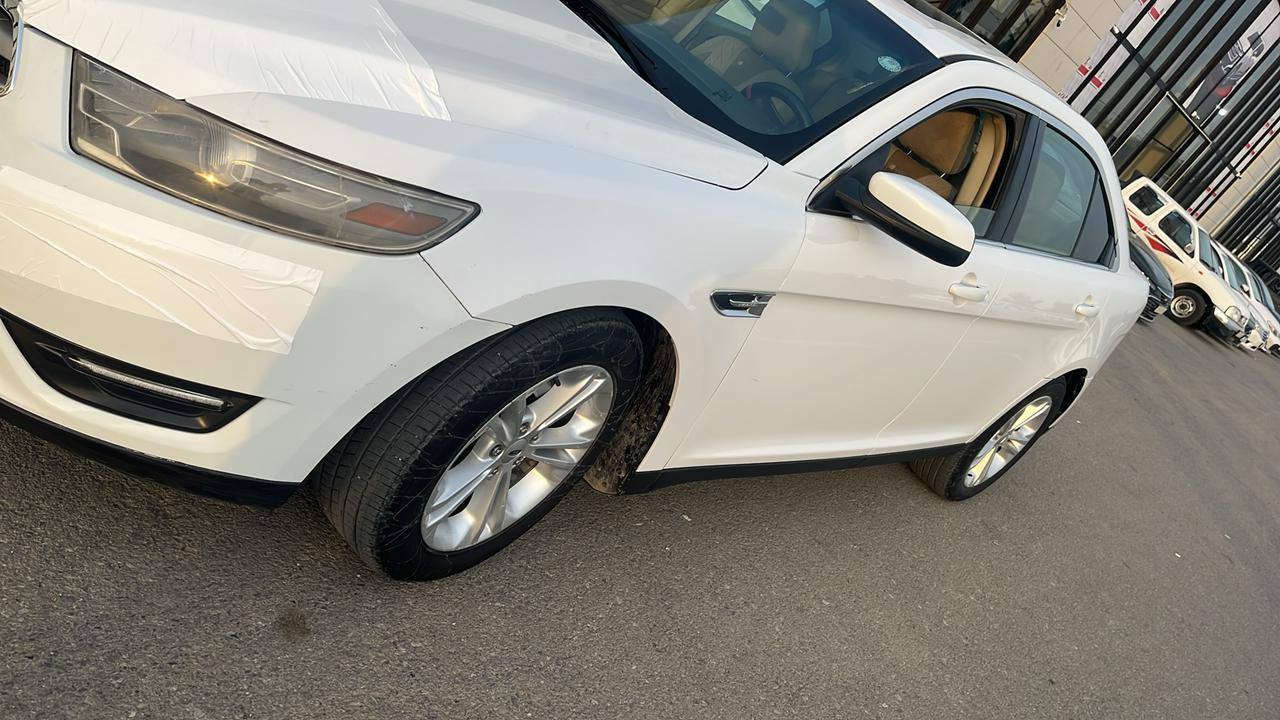 تورس موديل 2013 خليجي مواصفات sel  بيه شويه بارد به خشم بونيد  وصوره صونر موجد به شرط مكينه وكير  وتحويل سنويه لحد 30 جديد رقم سليمانيه  اتصل  ***********
