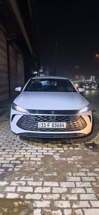 للبيع سياره على وظع الشركه بسمي 17.500 ماشيه 6الف قابل لزياده 07766663...