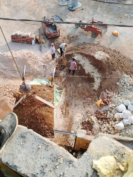 ونج تصعيد تراب صطح وكافت مواد البنا ميسان ***********
