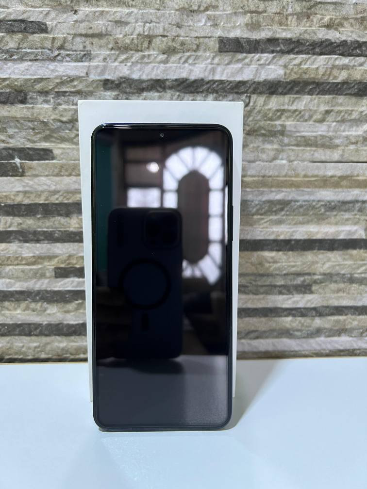 للبيع: HONOR 8.. بكارتوته وشاحنته الأصلية
البطارية سليمة
الشاشة سليمة بدون اي كسر او خدش ايضا الكاميرات سليمة بدون خدش
• الموبايل على الرغم من انه مستعمل لكن نظيف ومحافظ عليه تماماً يعني تاخذه نظيف بكارتونه
.. ومستعجل ع البيع كلش

السعر : (175 الف) وبي مجال للشراي

+FHD "6.7 شاشة •
•رام 8 ذاكرة 256 جيجا

للأستفسار : *********** البصرة, العراق
