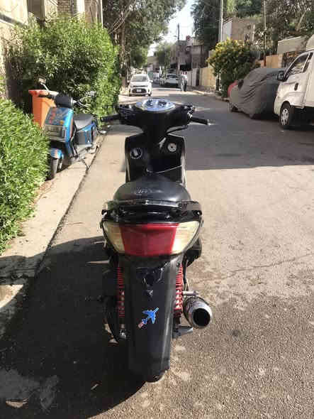 سلام عليكم دراجه سكنس فحل  للبيع  سرعه ١٤٠ صالنصه  رياضي ستان كهرباء الدراجه مثل مموضحه بل صوره    *********** بي واتساب مكاني الحريه الدولعي 🖤
