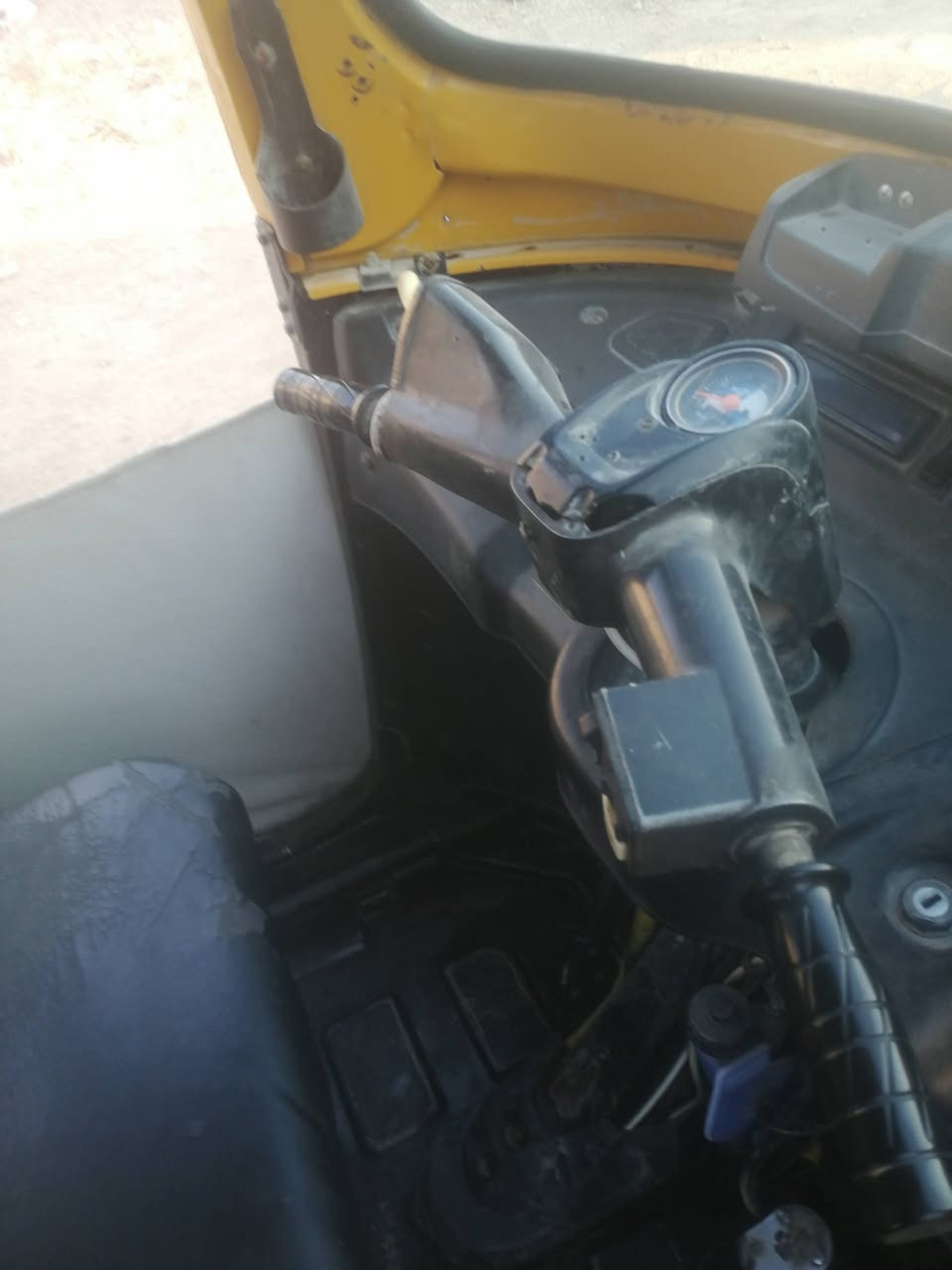 السلام عليكم ورحمة الله وبركاته تكتك تي في اس موديل ٢٠١٨ شهر ١١ مرقمه جاهزه كبل للشارع رقم كربلاء ب٣٨٠٠ و بيها مجال شرط التحويل *********** بغداد الشعب نهاية الفورتات
