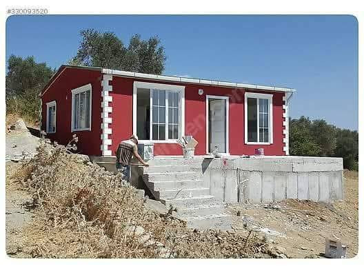 بيت جاهزة من كرفان يتكون من غرفة  استقبال غرفه نوم مطبخ حمام تواليت 
العمل والابداع وتميز👌🏼 
وصنع كرفانات كبيره وصغيره حسب اذواقكم 👨🏻👩🏻
وحسب تصاميمكم ☑️🔴⚫️
وعمل سقوف ثانويه وتغليف جدران والكهربائيات حسب طلباتكم ◾️◻️
على راغبين مراسله صفحة 🎬📜📃
وموقعونا في بابل  ‏‪***********‬‏
