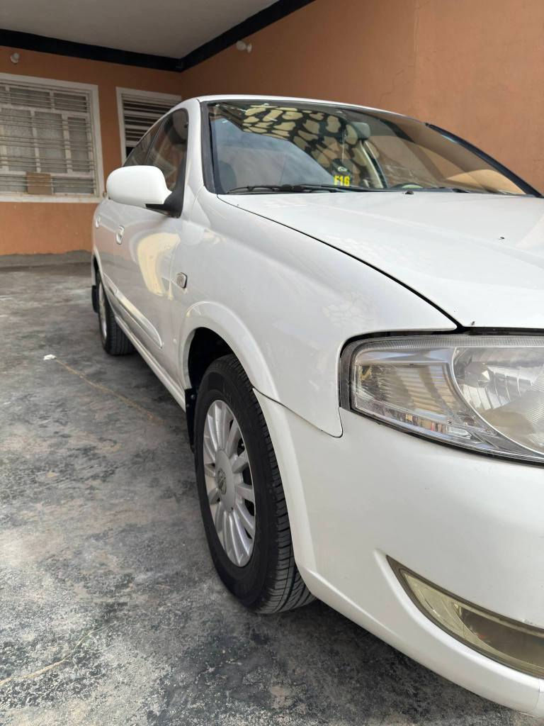 للبيع نيسان سني بدي كوري. 
موديل 2009 رقم بغداد دولي مميز.. 
سنوية.. لل 2030.. هزة شهر 8... 
كفالة عامة من صبغ وتبديل... 
مسويلها ادامة كاملة 
تخم نوزلات جدد.. بلكات ومجاول.. 
داينمو جديد... باتري جديد.. صوندات بور.. 
تبريد تدفئة فول والحمد لله.. 
محرك وكير مكفولة لا تبخير لا تنقيص.. 
صدرها بحالة جيدة... 
سيارة جاهزة تماما وماتفشل... 
مكان السيارة بغداد الكرخ... 
للاستفسار الاتصال.. 
*********** متوفر واتساب.. بغداد, العراق
