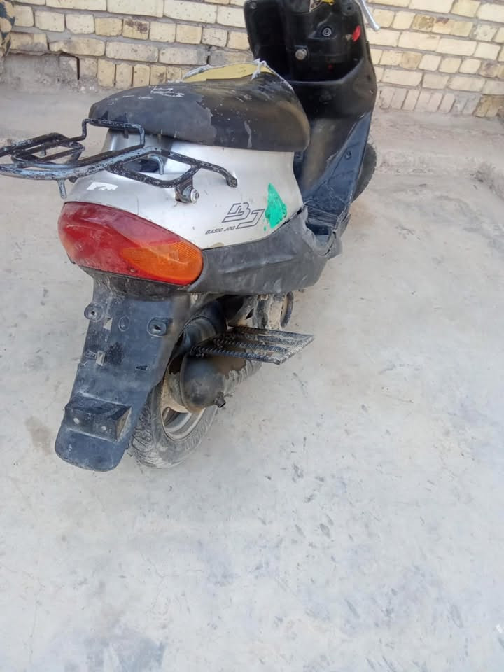 سلام عليكم درجه البيع بيجي درجه مكينه مكفوله مامفتوحه درجه عوزه 
دبل خلفي
وماسده 
الشراي يخابرني عل هذا رقم ***********

واذ مو شراي لاتعبني 
مكاني كوت فلاحيه
