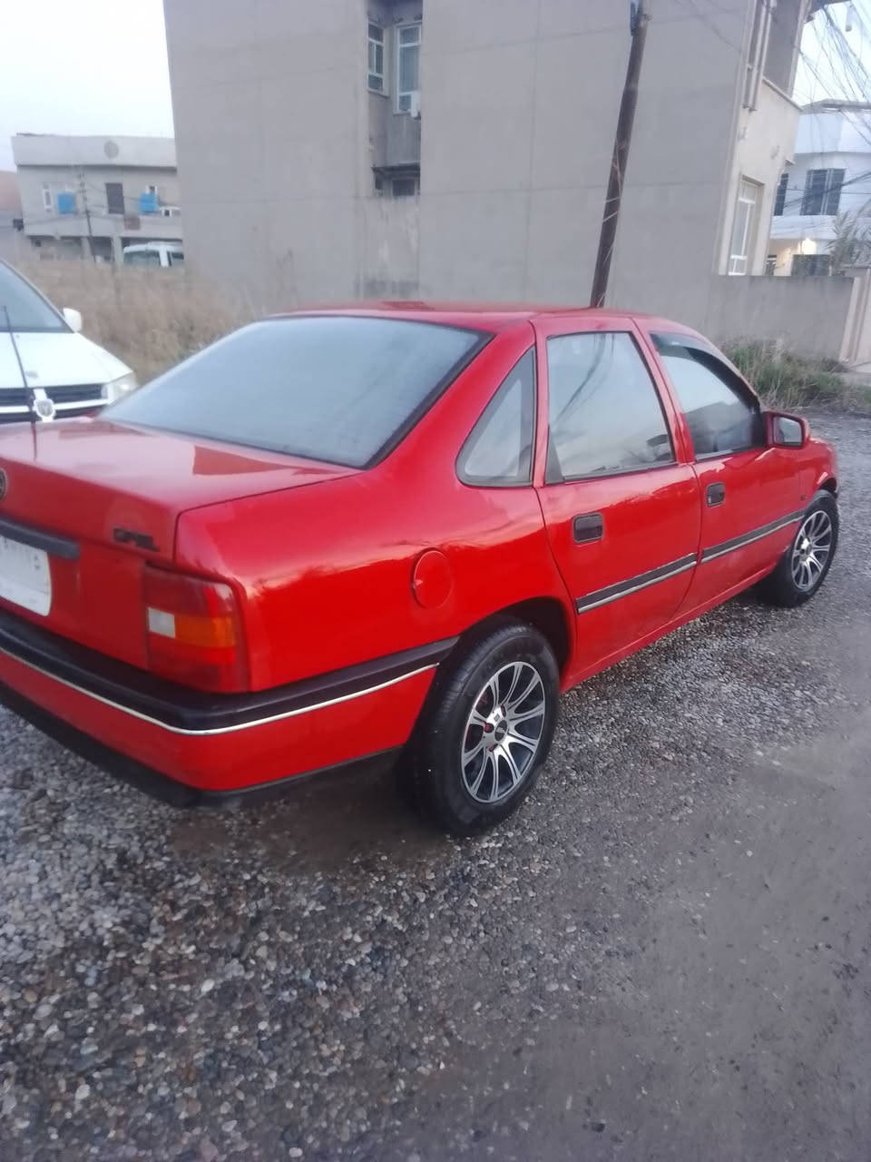 فكترة حجم 16 رقم ألماني 2029 بيها كوبون محرك كير داخلها حلو حيل سيارة على وضع الشركة عنوان ايمن  ***********  سعر 43 رقم نينوي
