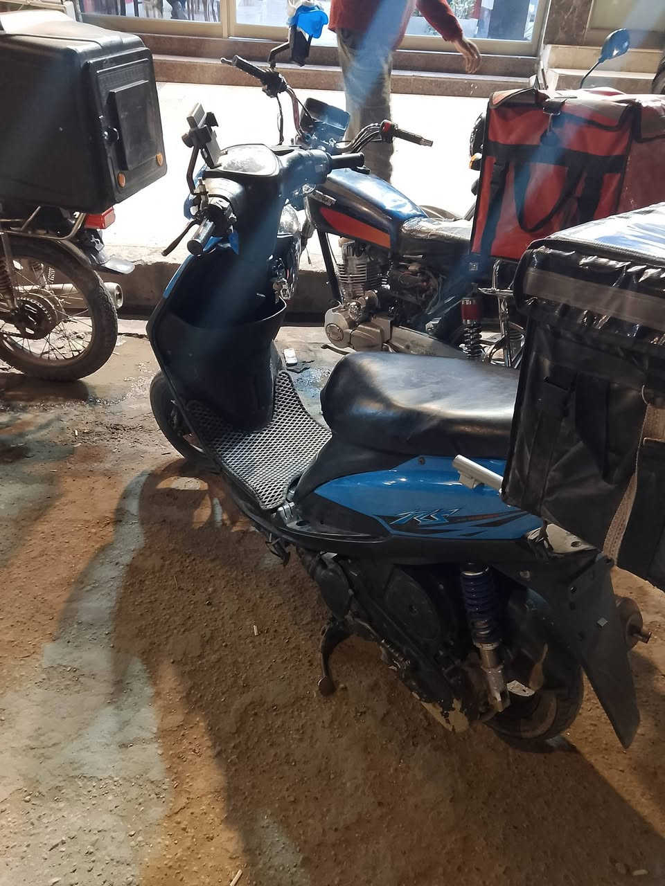 ماكس للبيع مفتوح بوش وبستم كهربائيات كلها شغاله ماعده السلف السعر 400 وبيها مجال


**إذا كنت صاحب هذا الإعلان وتريد حذفه لأي سبب، رجاءا أرسل رسالة إلى الدعم الفني**