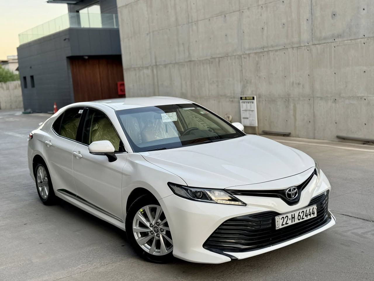 CAMRY LE 2020
‎***********  واتساب
***********
‎کامری موديل2020  صفر شریکة ساز ضمان خلیجی باب اول لون ابیض ثلجي مرغوب،ماشی68  الف حقیقی
،محرک2500،
دعامی لــ دعامی مکفولە مابی صبغ  مابی حالوب مابی رەسعە بس مكان  بارد  ،سیارە حیل حیل حلوة،سنویە جدید  تحویل حاضر،٢سویج بیلادی موجود سبیر ما انزل،تاقم إطارات یوکوهاما بیلادی،
مکان سیارة سلیمانیة)
‎مواصفات معروفة‎ 
‎حساسات خلفی
‎هاندبریک بصمة
‎ئوتو هولد
‎تبرید لمس+مرکزی
‎تحکمات ستیرن
‎ستة ایرباگ
‎مرایا ئیشارة و کهرباء
‎تحدید سرعة
‎گیر محرک تاقم صدر تاقم ایطارات کل جدید سیارە مابی ای نقس
‎سعر :198 $ شویە بی مجال
*********** واتساب
***********
