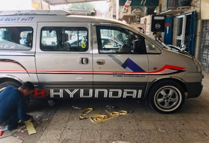 #الاصلي_تصميم_اشرطة_وعلامات_السيارات . بغداد شارع فلسطين . الجامعة المستنصرية . جسر الموال . الجهة المقابلة لكنافة القدسي . *********** .
