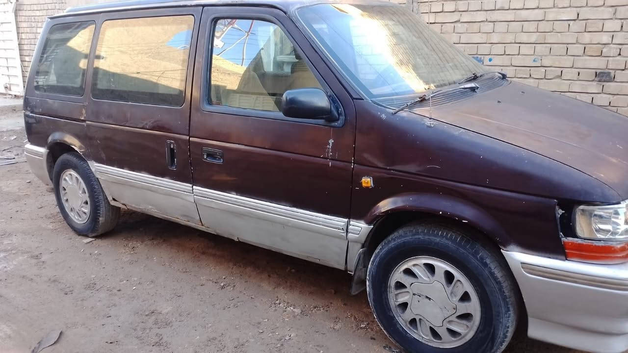 دوج كلايسلر  موديل ٢٩ سياره كلش نظيفه تخم تاير صدر أمامي خلفي جديد دواخله كلش حللوه سياره طافيه يعني محرك رقم بغداد مشروع لل٢٧ السعر ٢٠ الاتصال ***********
