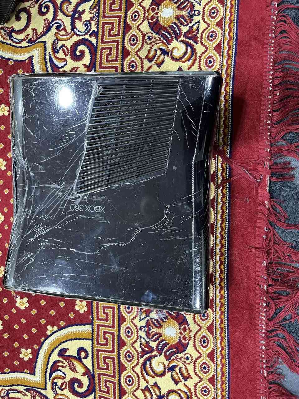 جهاز Xbox 360 سلم للبيع. جهاز مكفول من كلشي نضيف جدا يحتوي على جميع ملحقاته. جوستك و كيبل HDMI ومحوله وهارد 250GB يحتوي على 36 لعبه قويه. للاستفسار الاتصال على. ***********
