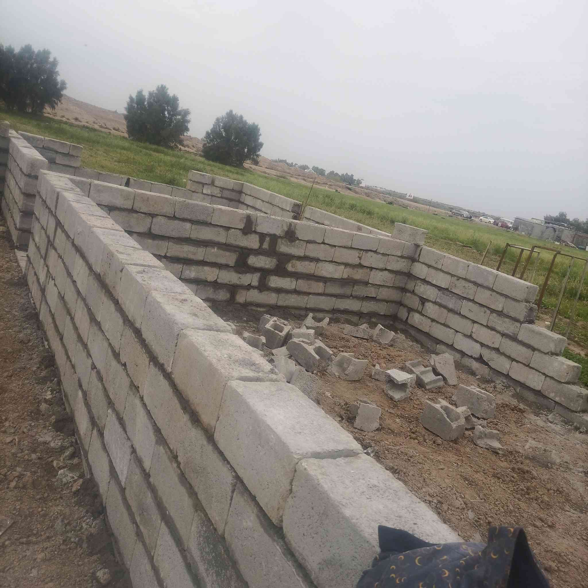 سلام عليكم خلفه بناء بلوك طابوك ***********//***********
