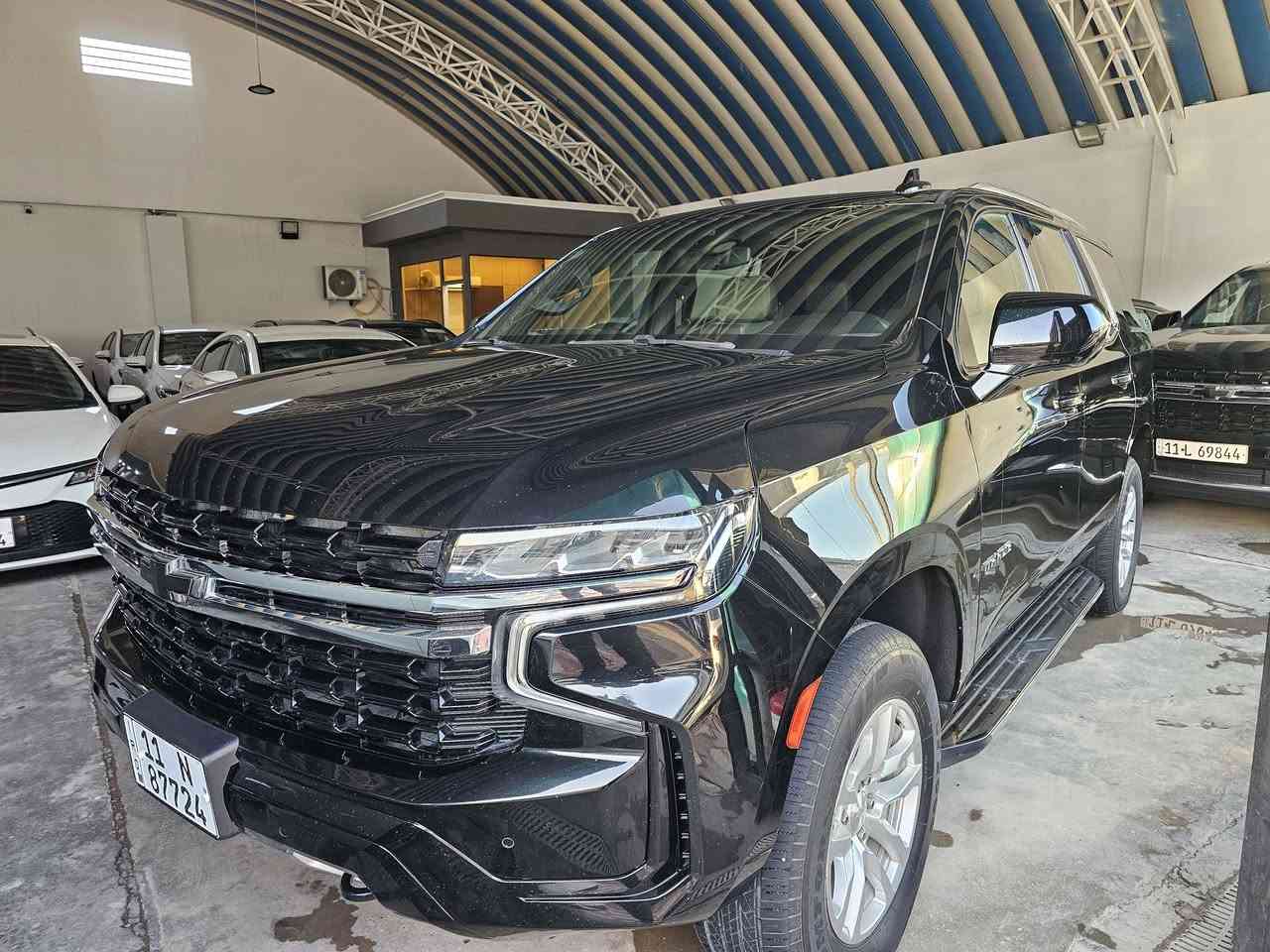 سلام عليكم تاهو موديل 2022موصفات lsمكفولة  ماشيه٩٤ حيل نضيفة السيارة السعر 415 مكينه على الشركه وجاهزه مابيه اي نقص رقم الهاتف ***********
