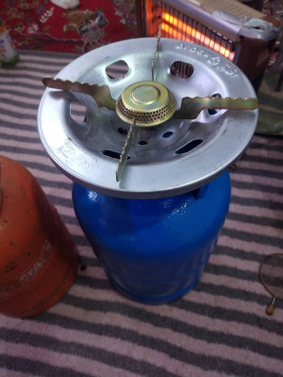 قناني للبيع مال سفرات ايرانيه اصليه حجم 5 كيلو سعر ثنينهم 45 شاري اتصل ***********
***********
