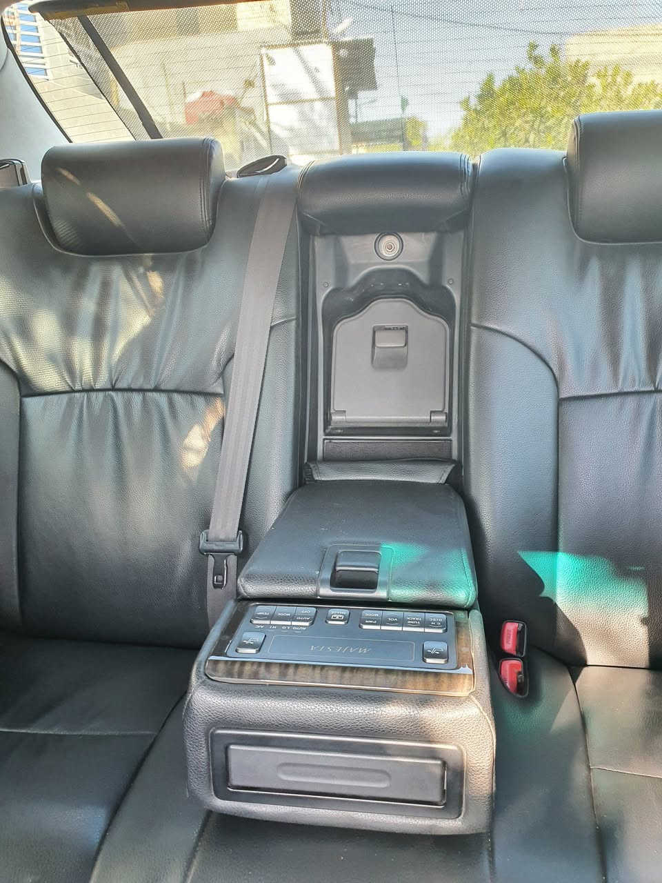 ماجستة للبيع السيارة أدوات ادوات ادوات...دخول جديد شرط حاوية ولاماشية بالعراق فول عدا الجلد السيارة بيها تلبيسة جلد مغلفة تغليف دوجة اولى دبل رادار سيارة طك كارتون موديل 2005كفالة عامة حتى من الشخط سعر ..115مكانهاكربلاء ..***********...اخوية العزيز تشتري اهلا وسهلا ماتشتري لاتعلق وكلشي اكوبالسوك
