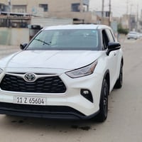 هايلندر وارد امريكي هايبرد لون ابيض ٧ راكب  موديل ٢٠٢٣ ماشية  ٢٣ الف م...