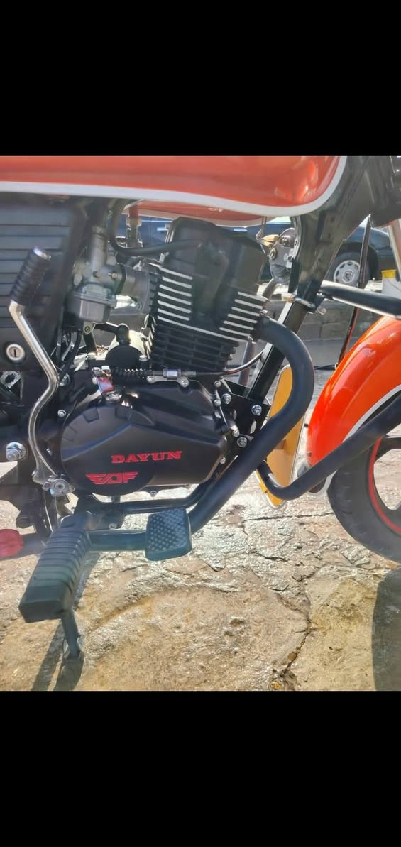 سلام عليكم دايوان موديل ٢٣  نظافه فول اصؤلي بكولشي سعر مليونين وبيه مجال مكاني بابل سكندريه رقم الهاتف *********** اتصل وبيك خير ودلل لشراي
