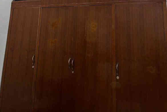 كنتور خشب صاج عراقي  خشب جبر  اربعه ابواب بابين رفوف وبابين تعاليك تجي وتشوف بعينك  للبيع السعر 120 وبي مجال غير متواجد على الواتساب فقط ماسنجر وعلى الخط 
مكاني مركز الناصريه للاستفسار ***********
