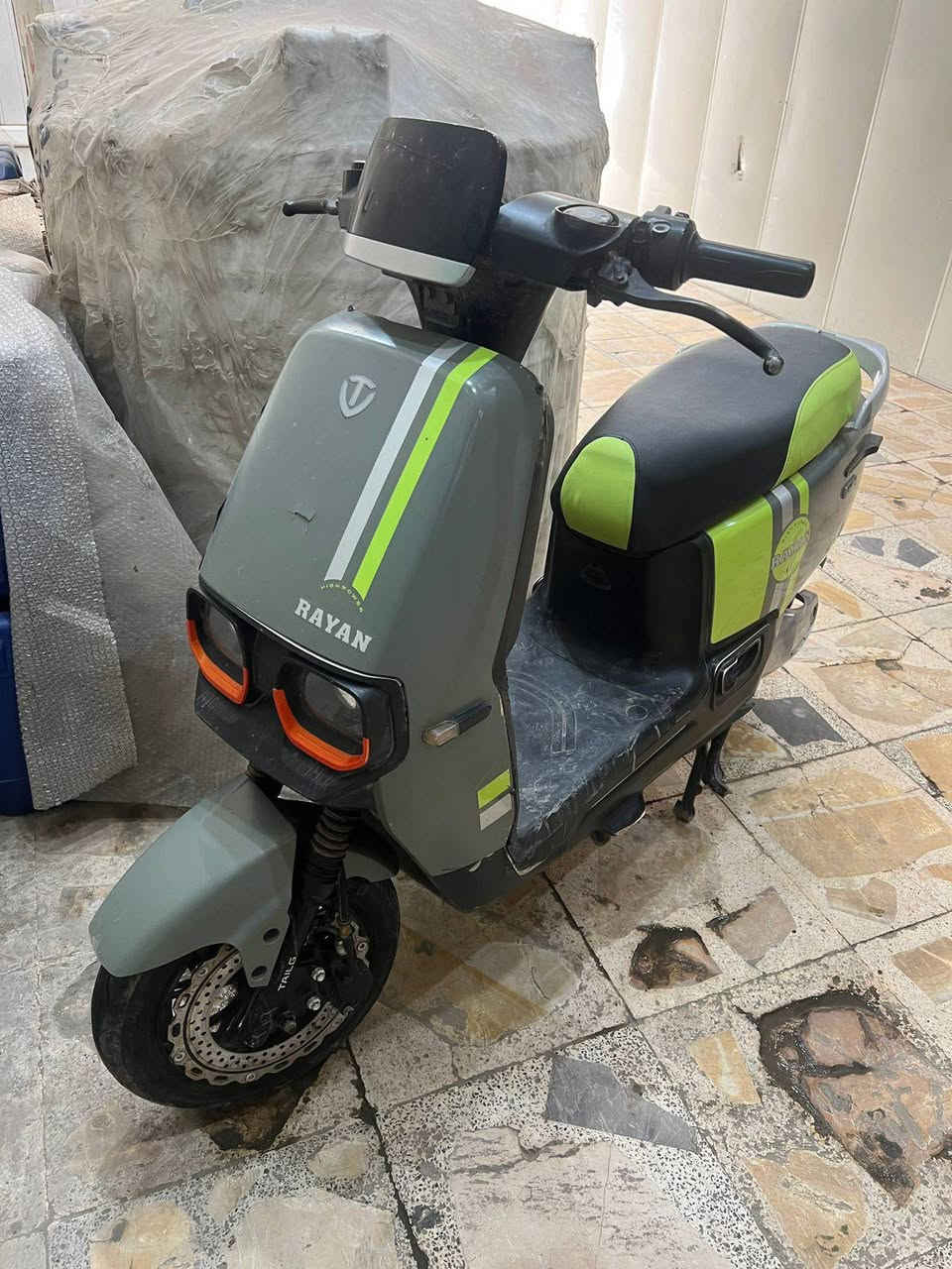 السلام عليكم عندي درجه شحن بيع READY. 2025 بطاريه جديده 6 مكان حي العامل السعر 525 شراي تصل رقم ***********
